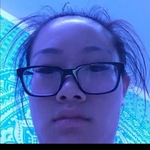 Meet your Posher, Nadia